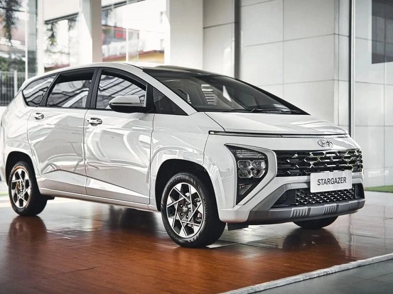 hyundai-stargazer-gay-an-tuong-voi-loi-thiet-ke-thuc-dung-va-day-tinh-ung-dung.jpg