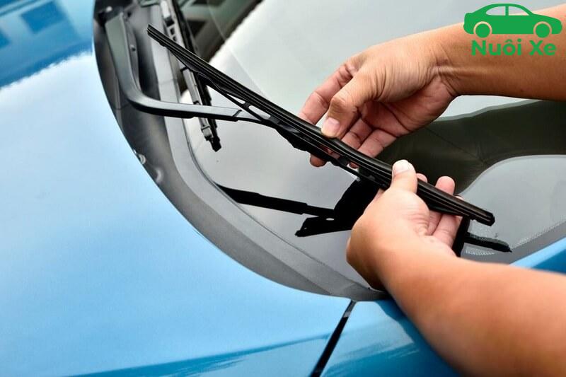 Hướng dẫn lắp cần gạt mưa mới