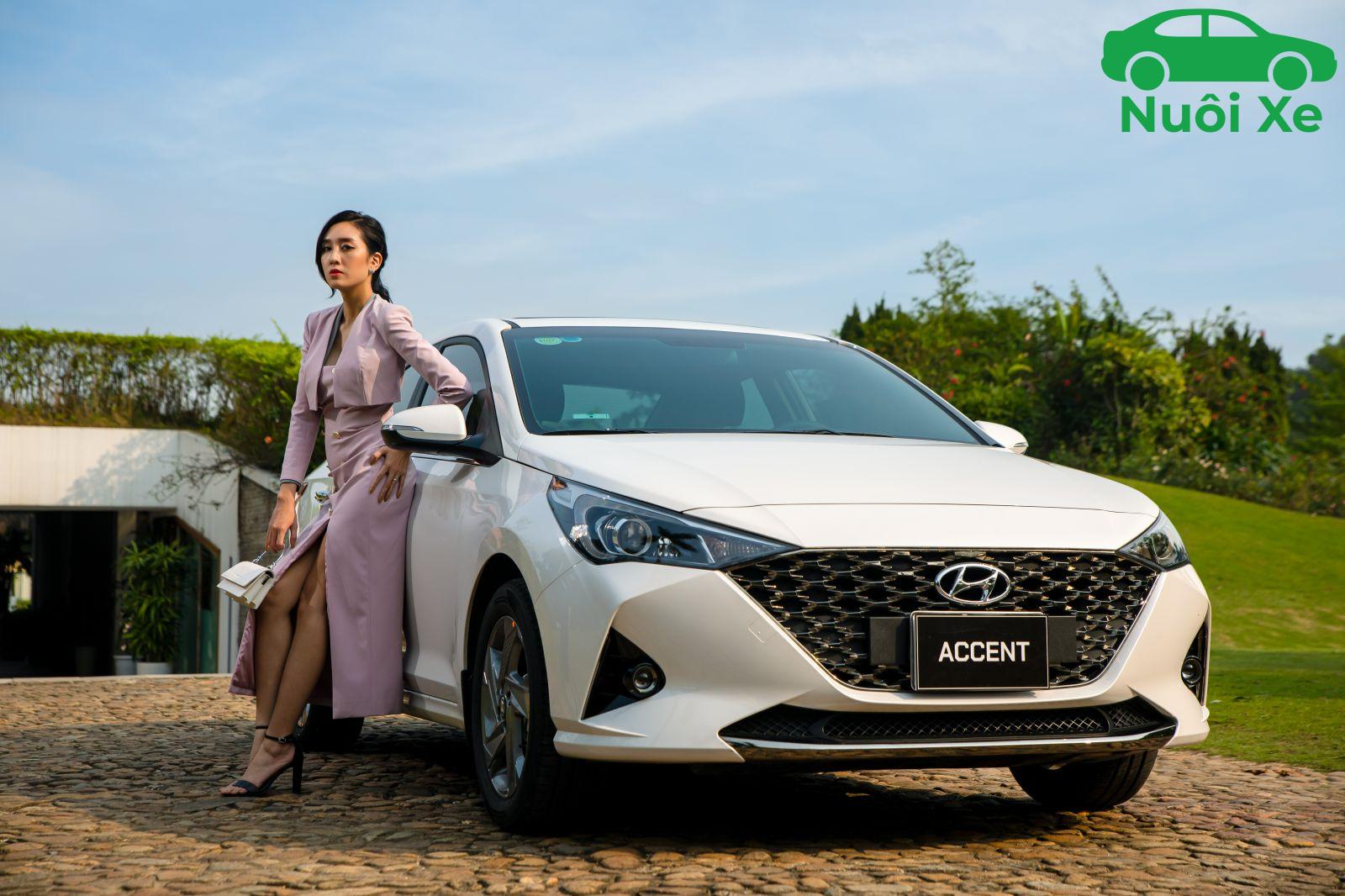 vận hành Hyundai Accent