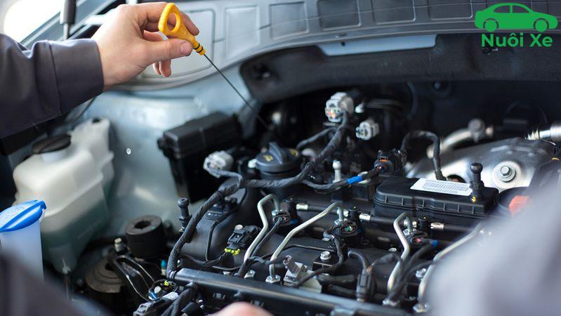 Cách định giá xe ô tô cũ qua nội thất