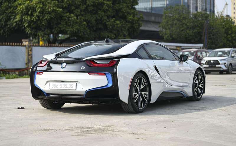 bmw-i8-la-mau-xe-hybrid-tien-tien bmw-i8-la-mau-xe-hybrid-tien-tien.jpg