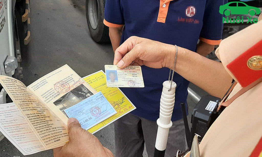 giay to xe o to gom nhung gi 961