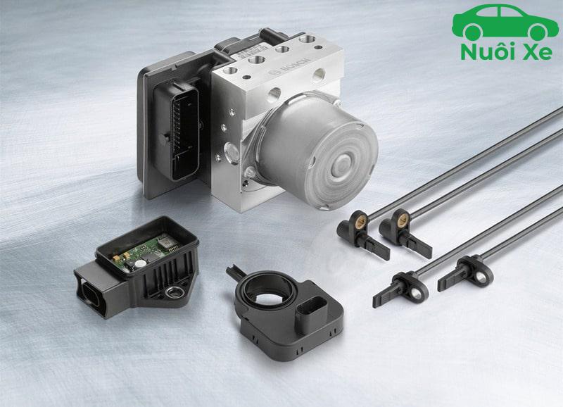 EBD là gì? Cấu tạo, nguyên lý và vai trò trên xe ô tô 3 Vai trò của hệ thống EBD