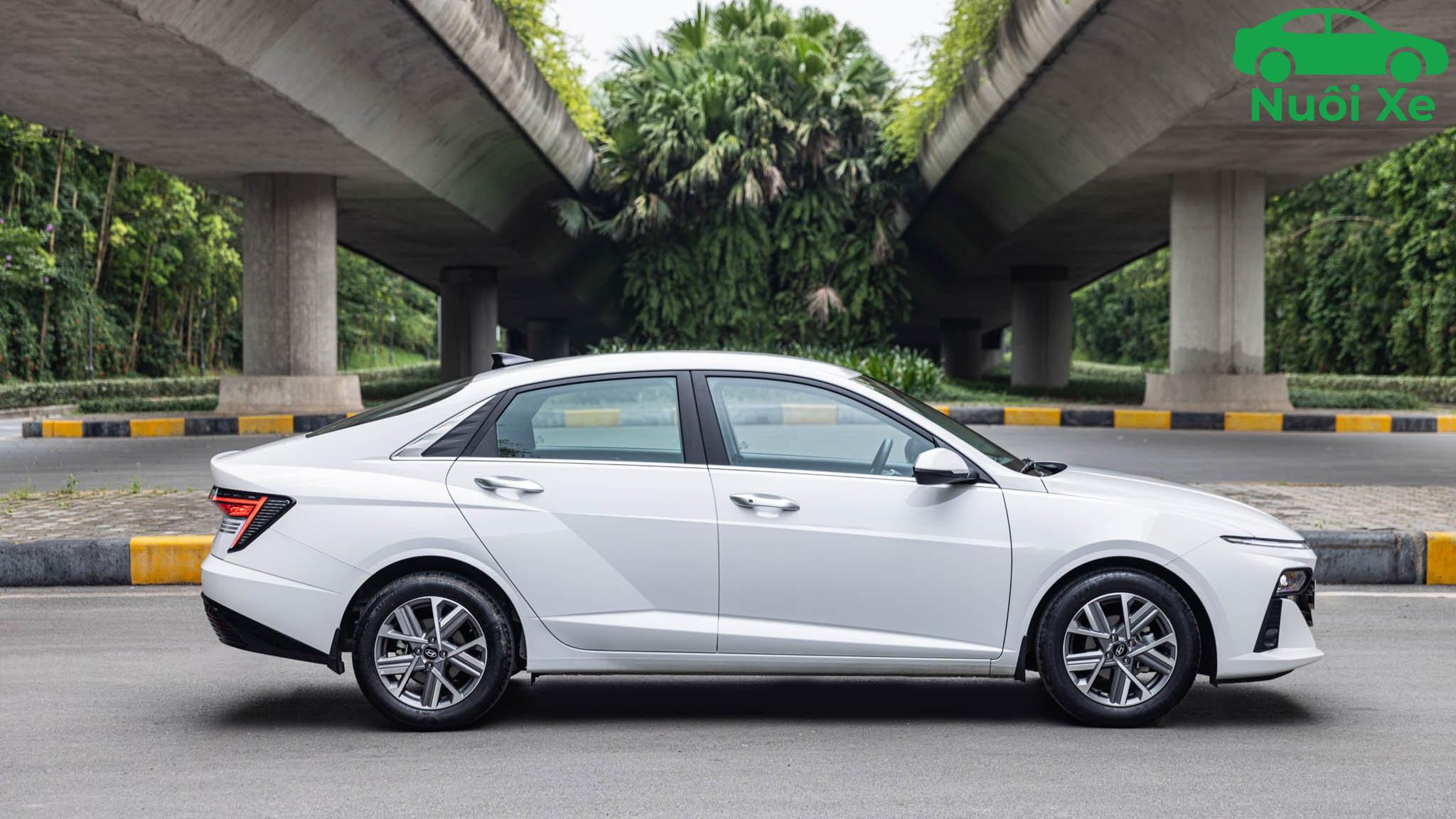 So sánh Accent và Vios Chi tiết từ A-Z để chọn đúng xe 6 Đánh giá xe Hyundai Accent