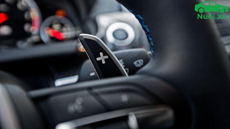 Lẫy số vô lăng