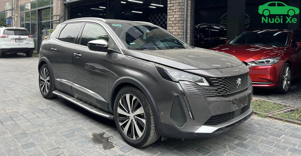 Đánh giá xe Peugeot 3008 phần đuôi xe