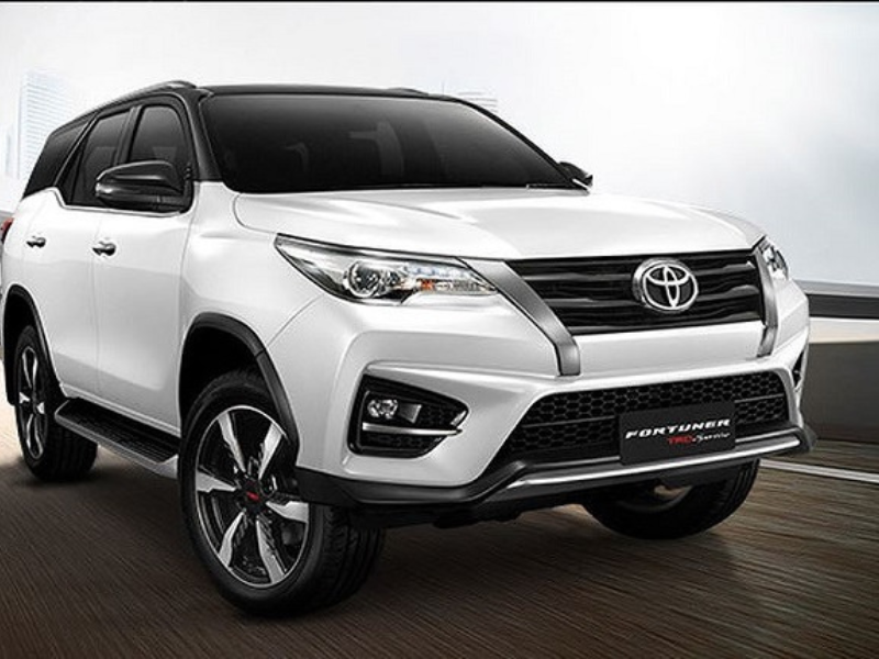 xe-suv-duoc-nhieu-nguoi-yeu-thich.png